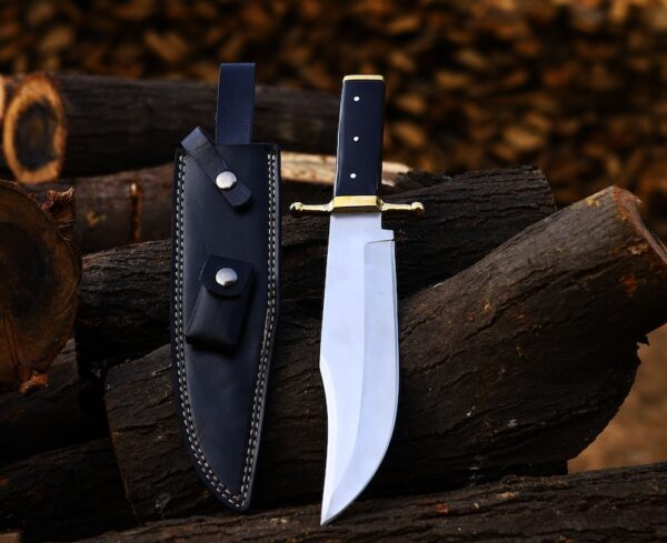 Vintage Bowie Knife: Custom Handmade D2 Steel Smithsonian Replica Antique Bowie | Hunting Knives with Buffalo Horn Handle